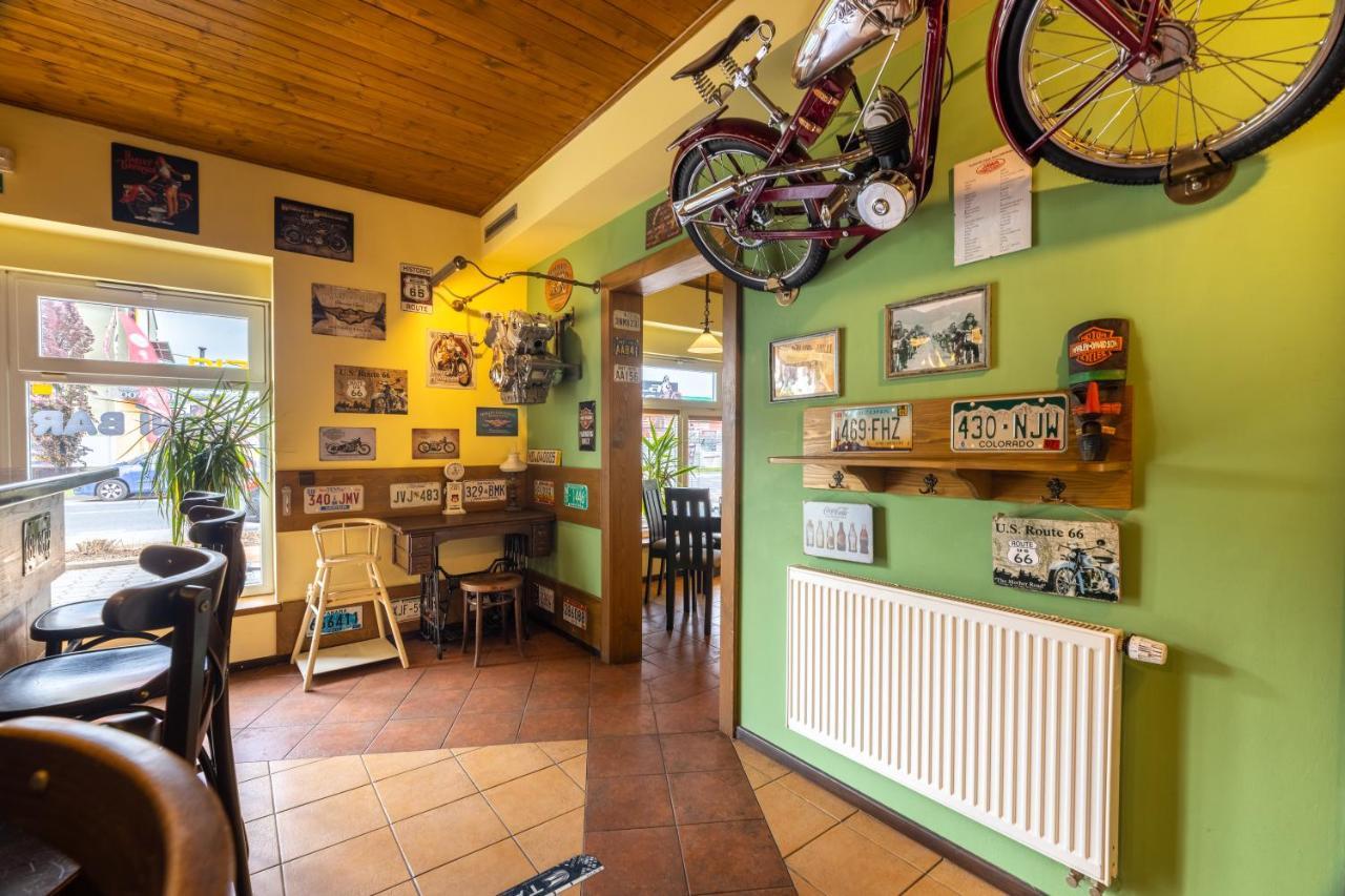Rodos - Cafe 2* Praga